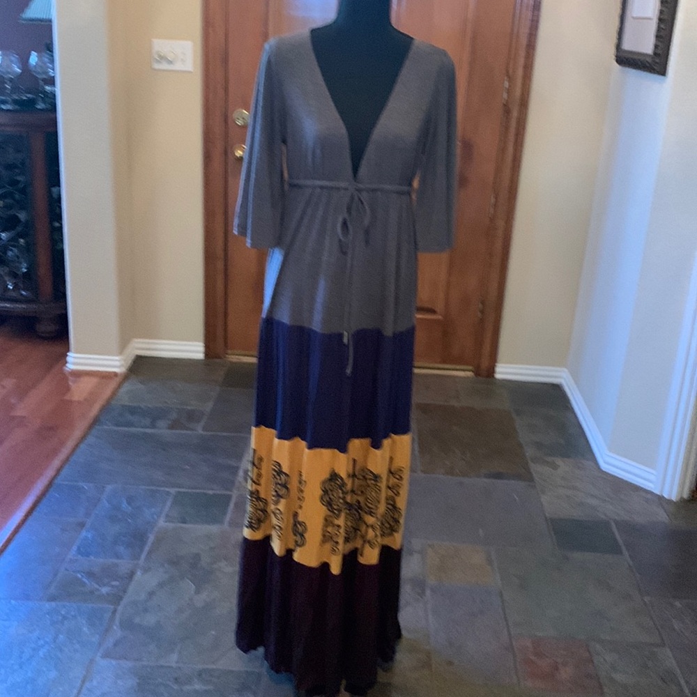Attractive Uncle Frank Maxi Dress in Grey, Blue, Mustard and Brien Tiers. Medium